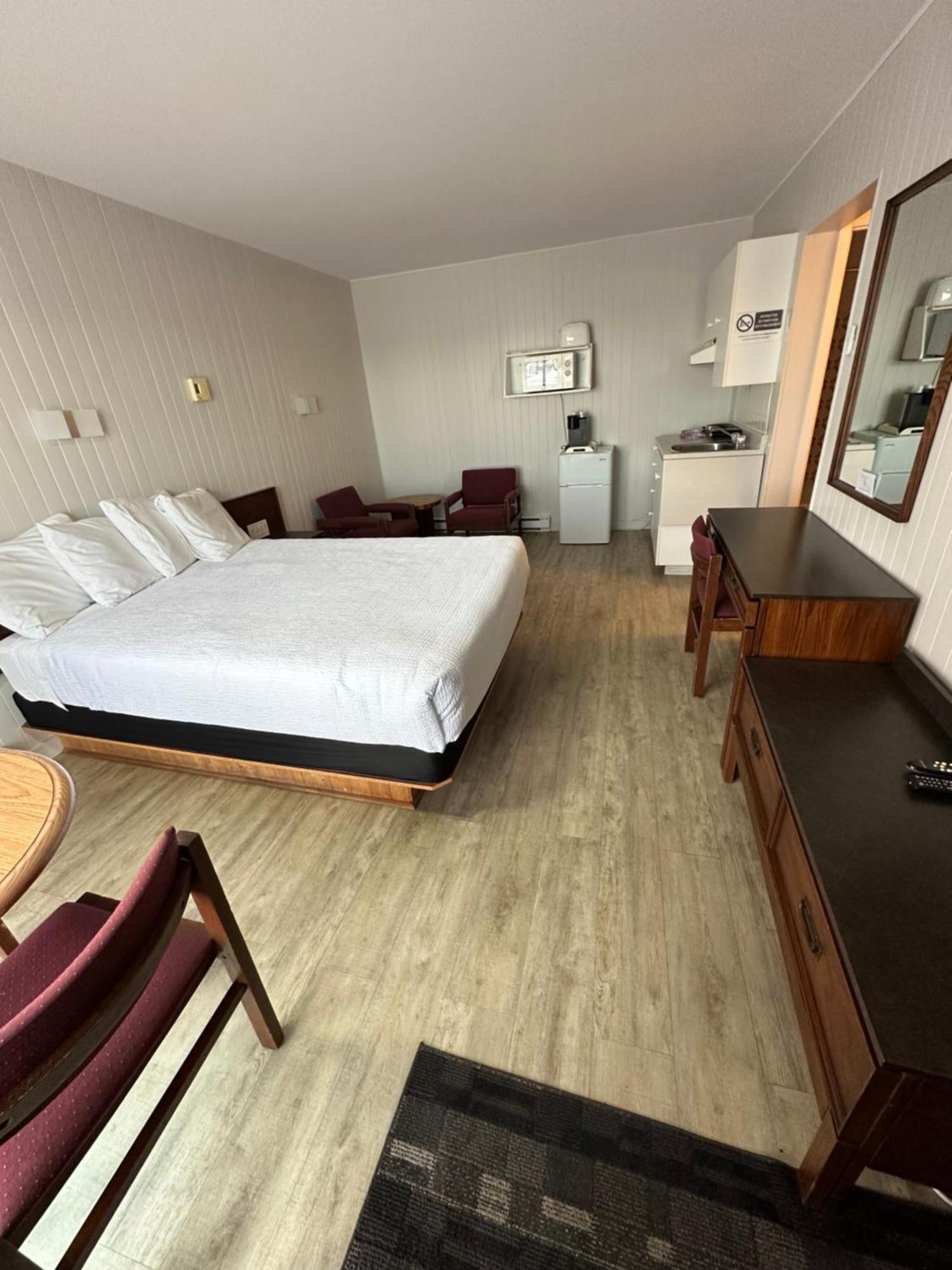 Motel Carleton Sur Mer Экстерьер фото